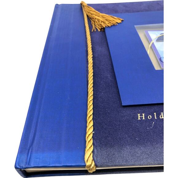 New Seasons Graduation Photo Book - Hold Fast to your Dreams *NEW* - Picture 5 of 15